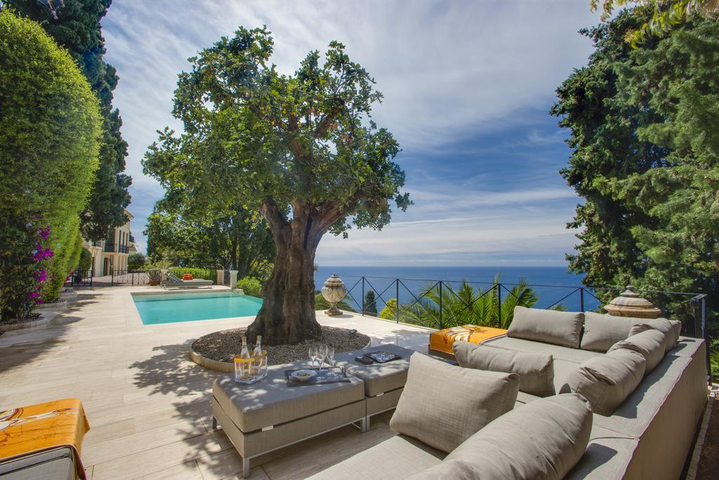 Luxurious Villa Overlooking Monaco 罗克布吕讷-卡普马丹 外观 照片